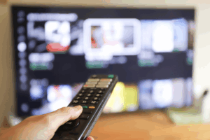 ダウンタウンプラス　何人まで　同時視聴　何台　複数端末　スマホ